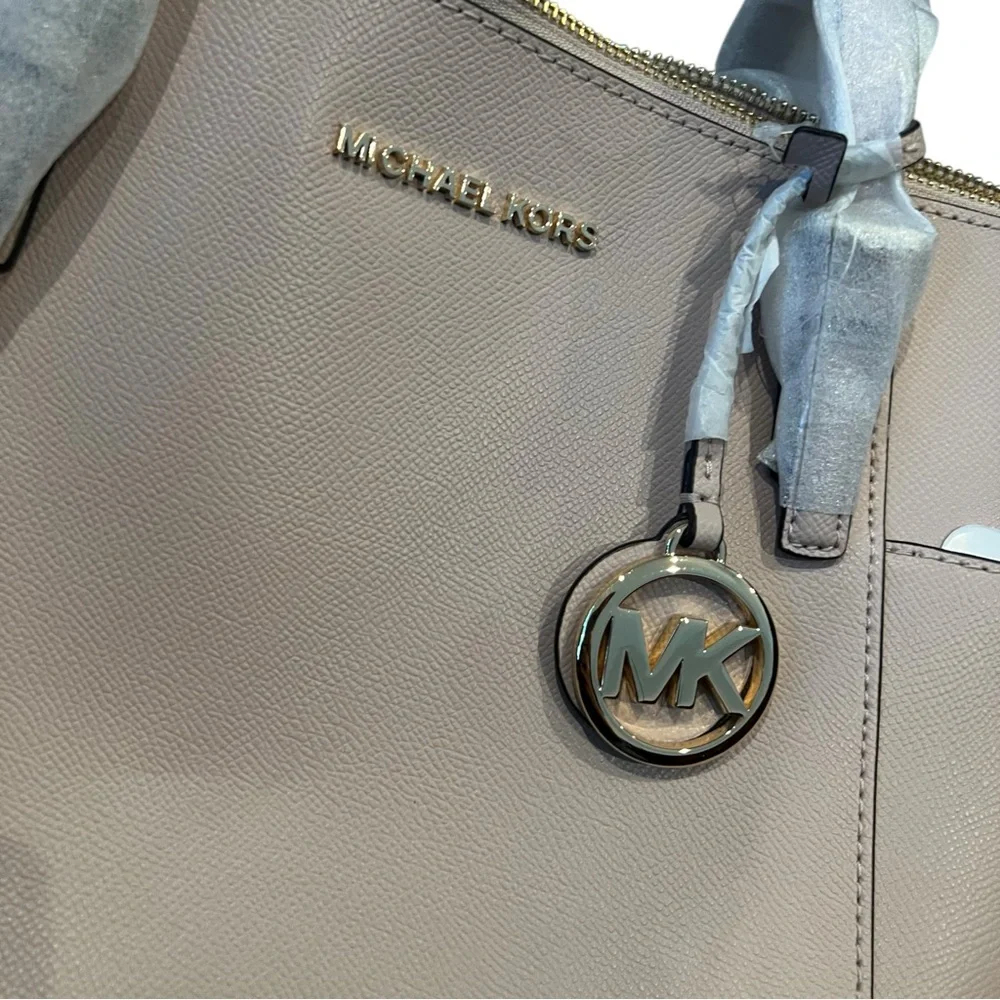 Michael Kors Charlotte Large Top-Zip Tote in the color Powder Blush. - Picture 2 of 4